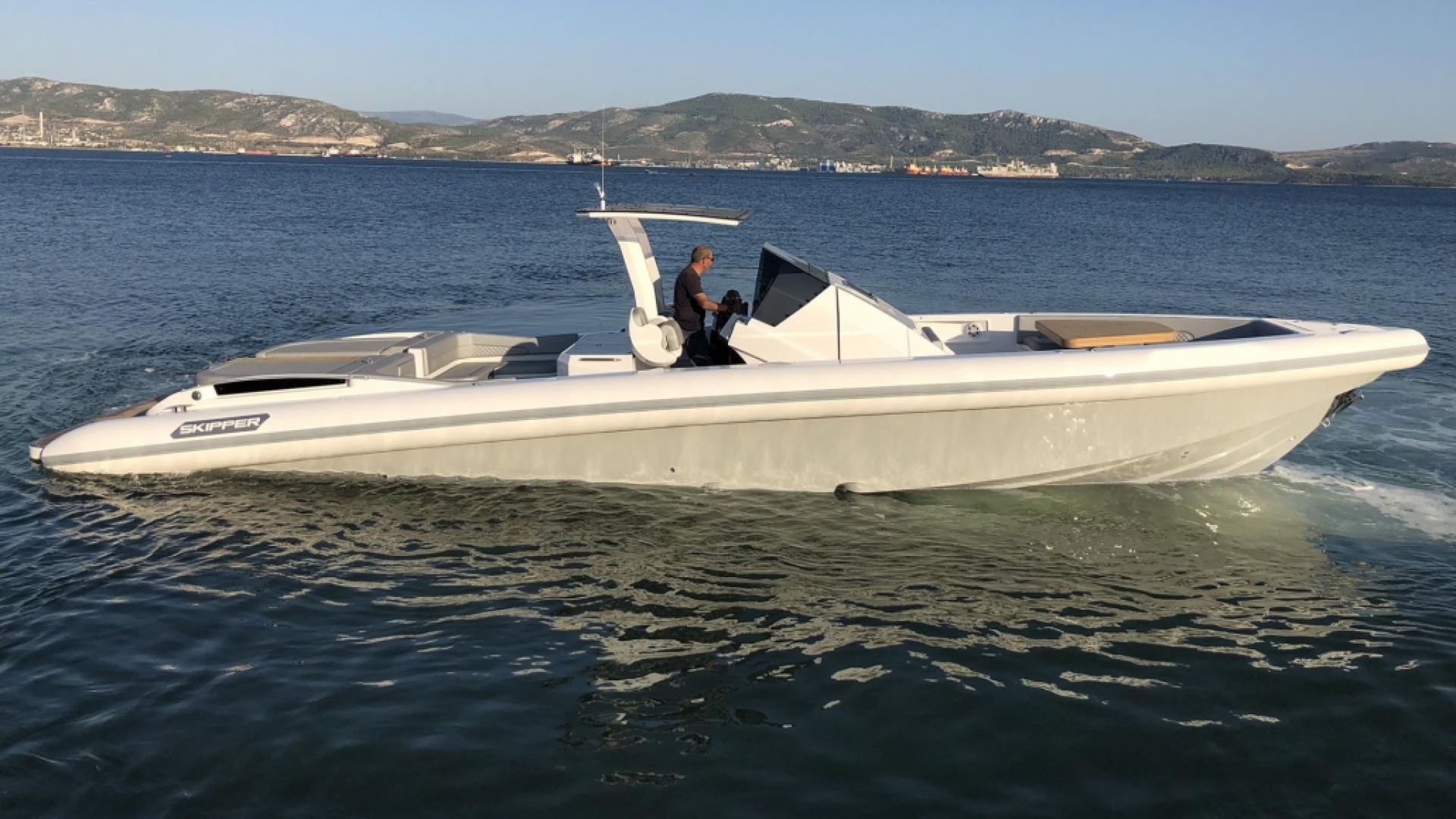skipper desire 120s tenderFvr4